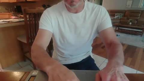 Mark online show from September 15, 2025, 2:50 pm