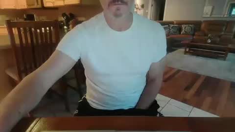 Mark online show from October 10, 2025, 12:26 pm