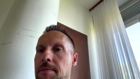 Mark online show from April 23, 2026, 11:31 am