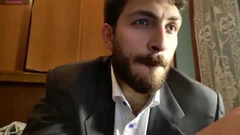 Snapshot of mark_ariete chatting on May 8, 2026, 10:15 pm mark_ariete online show from May 8, 2026, 10:15 pm