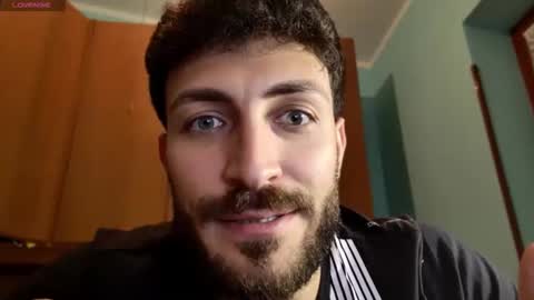 Snapshot of mark_ariete chatting on May 19, 2026, 9:32 pm mark_ariete online show from May 19, 2026, 9:32 pm