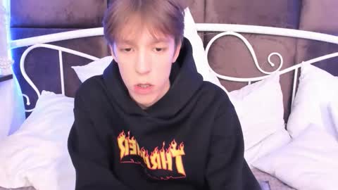 Mark online show from September 30, 2025, 4:12 pm