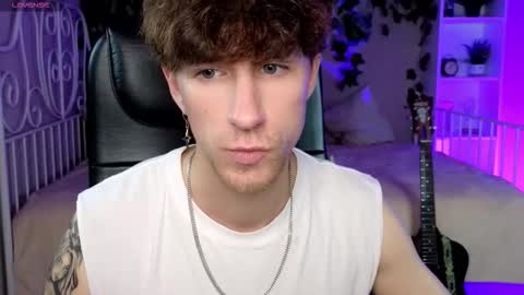 mark_caron online show from October 16, 2025, 8:32 pm