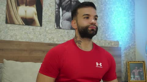 Mark online show from January 31, 2025, 10:10 pm