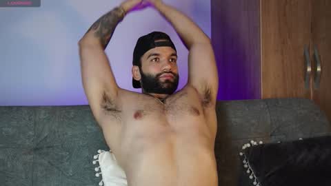 Mark online show from October 28, 2025, 9:50 pm