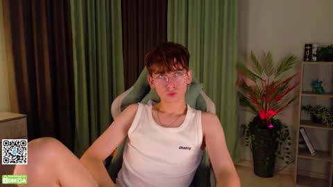 Mark online show from October 11, 2025, 10:30 pm