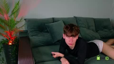 Snapshot of mark_safr chatting on May 11, 2026, 11:05 am Mark online show from May 11, 2026, 11:05 am