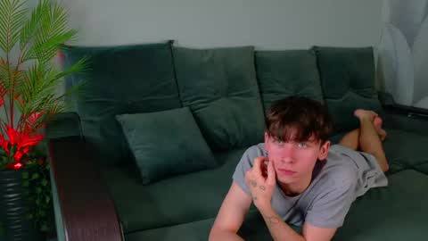 Snapshot of mark_safr chatting on May 19, 2026, 11:05 am Mark online show from May 19, 2026, 11:05 am