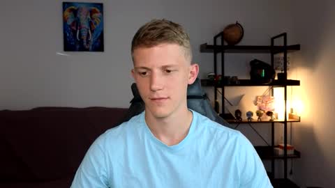 mark_shturman online show from September 19, 2025, 3:24 pm