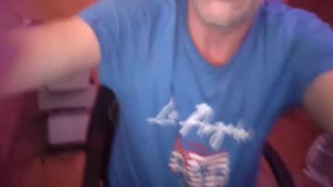 markbcnx online show from December 5, 2025, 6:26 pm