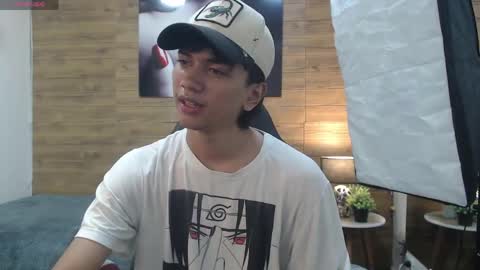 markbowie online show from April 19, 2026, 3:44 pm