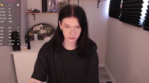 Mark online show from January 18, 2025, 12:15 pm