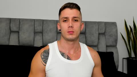  50 OFF TODAY  PM para colaboraciones online show from January 22, 2025, 11:43 pm