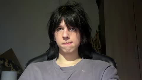 Mark online show from April 21, 2026, 8:44 pm