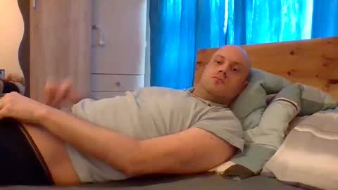 markus_7 online show from November 4, 2025, 12:04 pm