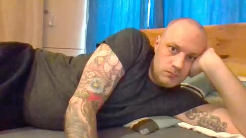 markus_7 online show from December 18, 2025, 11:49 am