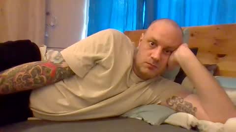 markus_7 online show from April 1, 2026, 2:03 pm