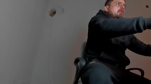 MARK online show from November 9, 2025, 7:23 pm