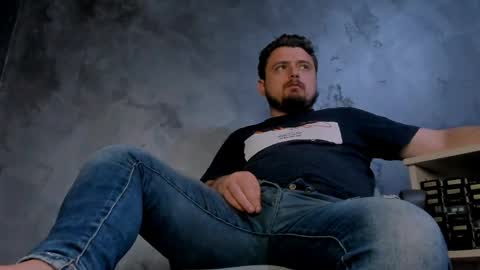 MARK online show from April 19, 2026, 6:10 pm