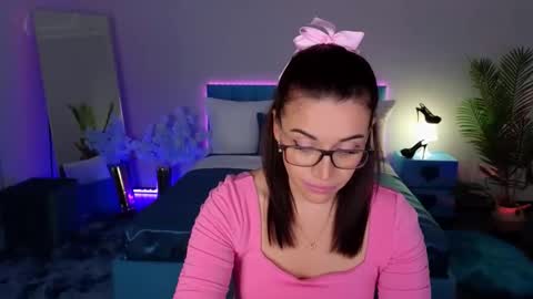 MarlaDewis online show from December 21, 2025, 2:13 pm