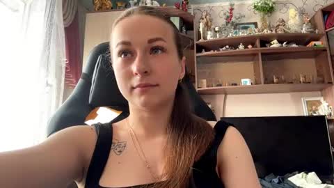 Snapshot of marlenahuit chatting on July 19, 2026, 5:44 am Lena online show from July 19, 2026, 5:44 am