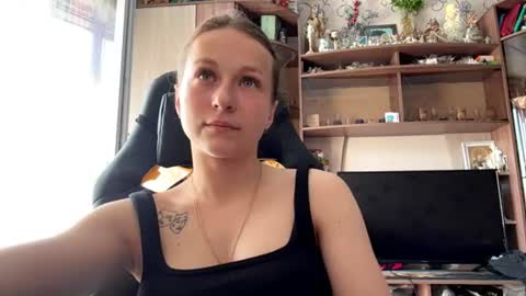 Snapshot of marlenahuit chatting on July 22, 2026, 5:43 am Lena online show from July 22, 2026, 5:43 am