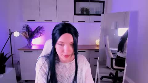 Marlene  online show from July 13, 2026, 1:58 pm