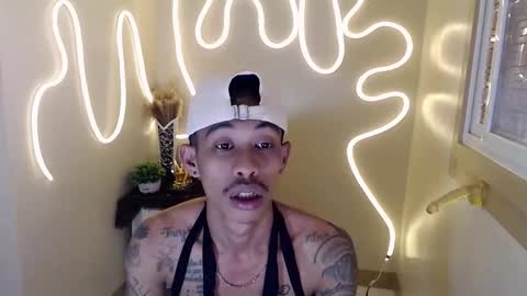 marlmoreno10 online show from January 9, 2026, 4:37 am