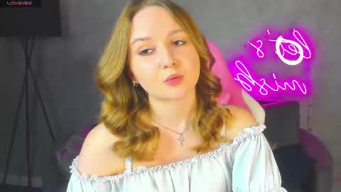 Snapshot of marlyn_owen chatting on June 22, 2026, 12:56 am Emmaa online show from June 22, 2026, 12:56 am