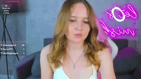 Snapshot of marlyn_owen chatting on June 25, 2026, 5:12 am Emmaa online show from June 25, 2026, 5:12 am