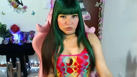 maron  online show from June 9, 2026, 2:50 pm