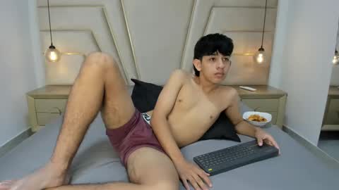 maroxcute online show from October 30, 2025, 11:44 am