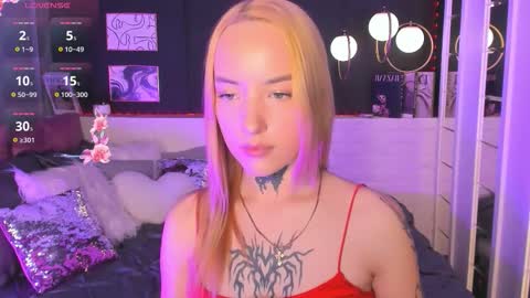 marquise_villaret online show from March 1, 2026, 6:04 am