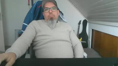 Snapshot of marriedcock1980 chatting on March 27, 2026, 8:26 am marriedcock1980 online show from March 27, 2026, 8:26 am