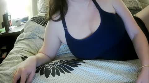 Jess and Nick online show from February 22, 2025, 3:56 am