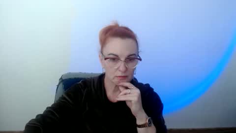 marrilove_ online show from April 4, 2026, 8:23 am