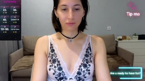 marrycolins online show from December 14, 2024, 2:23 am