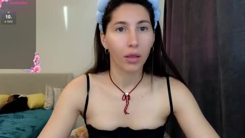 marrycolins online show from November 1, 2025, 2:57 am