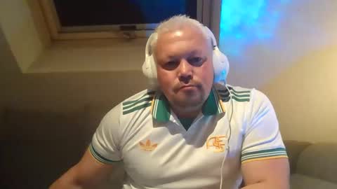 mars0481 online show from April 3, 2026, 7:01 pm