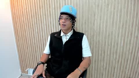 MARSHALL online show from September 15, 2025, 1:22 pm