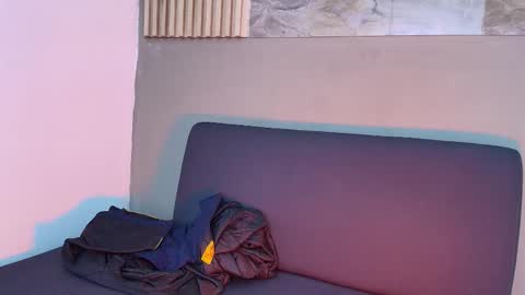 MARSHALL online show from December 21, 2025, 1:35 am