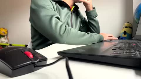 Snapshot of marsupilami_82_ chatting on December 16, 2025, 11:48 am marsupilami_82_ online show from December 16, 2025, 11:48 am