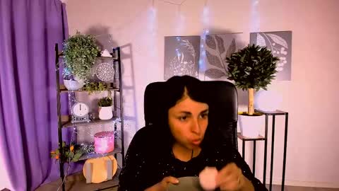 martaedams online show from June 1, 2026, 6:26 am