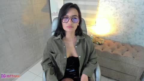 Martina online show from December 4, 2024, 4:43 am