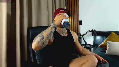 Snapshot of martin_colby05 chatting on June 12, 2026, 12:09 am ONLYFANS Sotoandres modelo independiente online show from June 12, 2026, 12:09 am