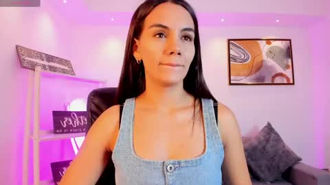 Martina online show from April 18, 2026, 11:14 am