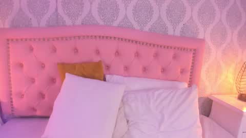 Martina online show from February 21, 2025, 2:48 pm