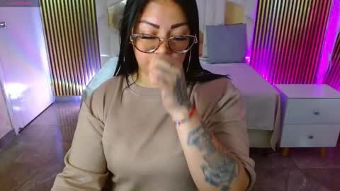 Hey im martina online show from May 2, 2026, 3:22 am