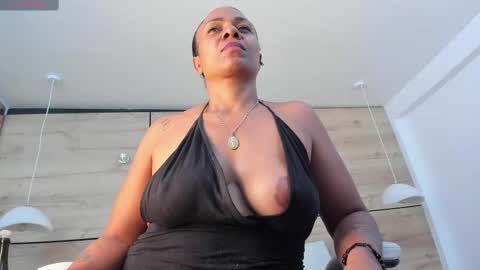 martina touss  online show from February 23, 2025, 11:14 pm