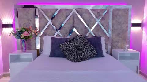 Martina Garcia online show from December 21, 2025, 6:59 pm